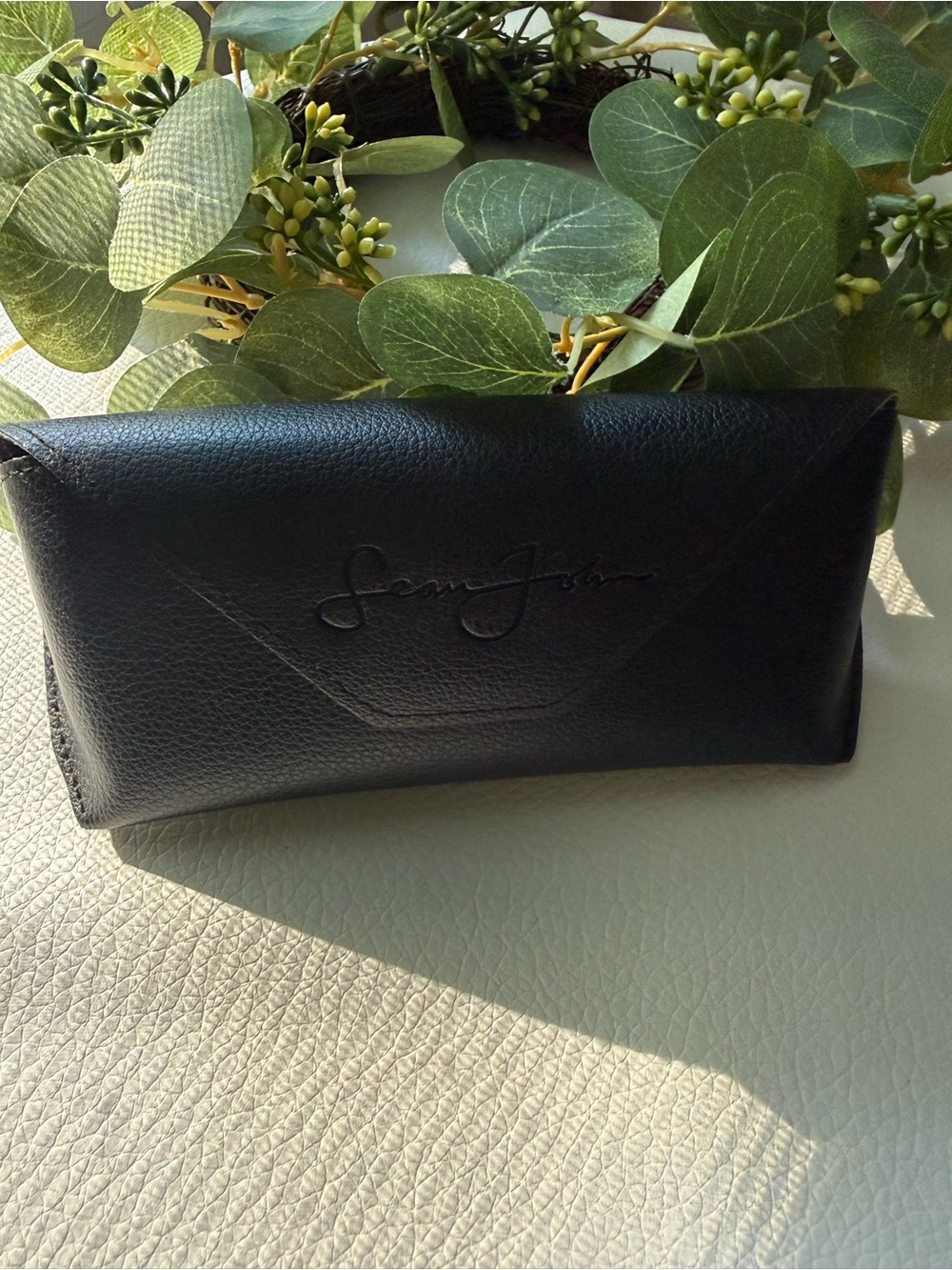 Sean John black eye glasses case